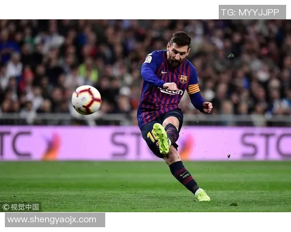 梅西助攻帽子戏法，巴萨3-0完胜皇家社会，重夺西甲榜首位置